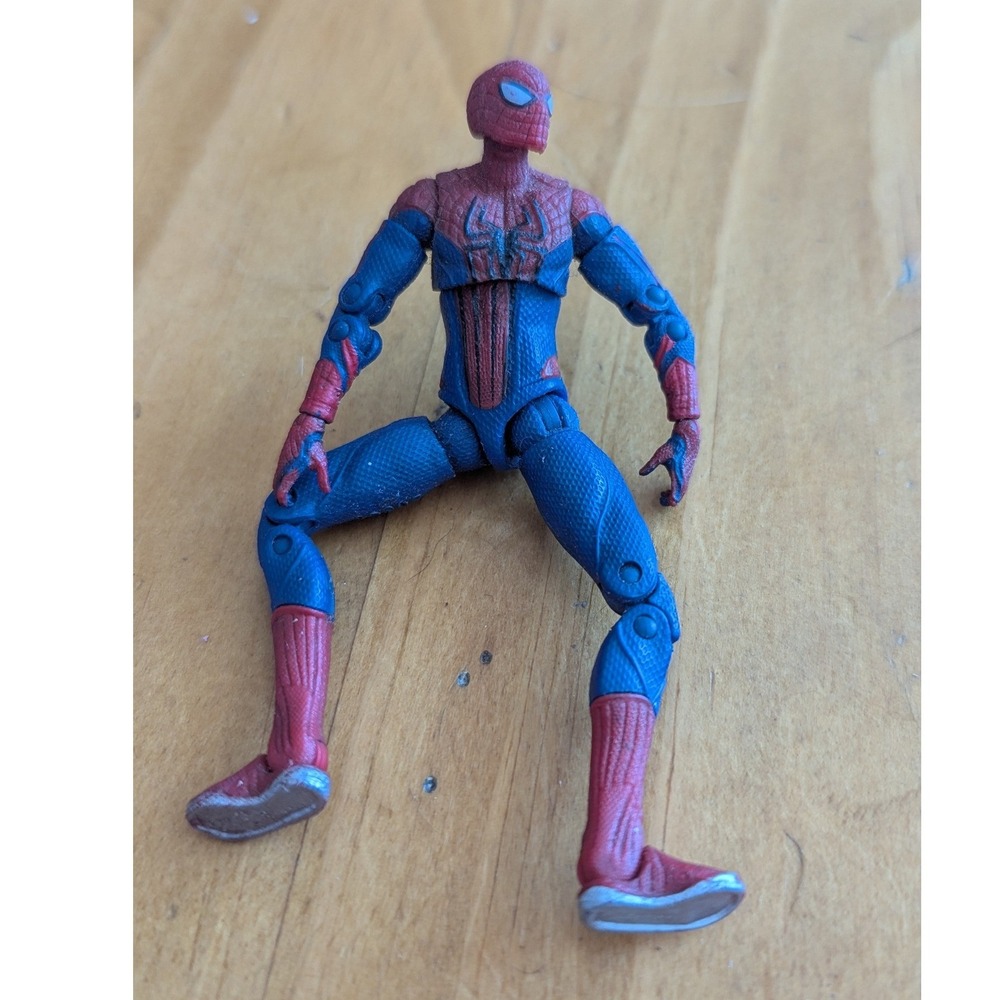 Rare The Amazing Spider-Man‎ Ultra Poseable 3.75 Action Figure 2011